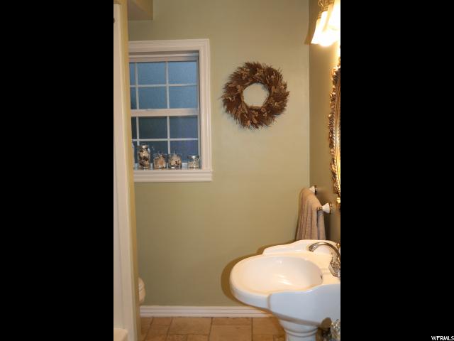245 N 300 E, Nephi, UT 84648 — photo 11