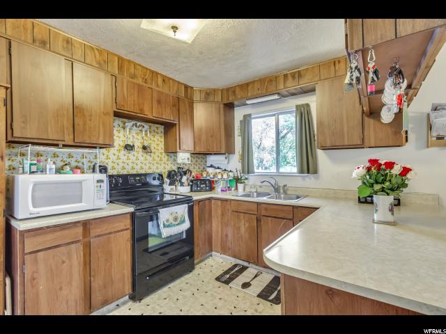 281 Larsen Ln, Harrisville, UT 84404 — photo 5