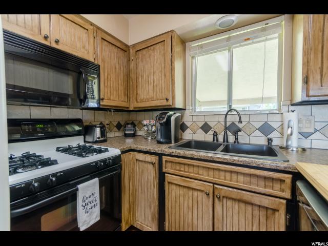 563 W 1060 N, Clinton, UT 84015 — photo 10