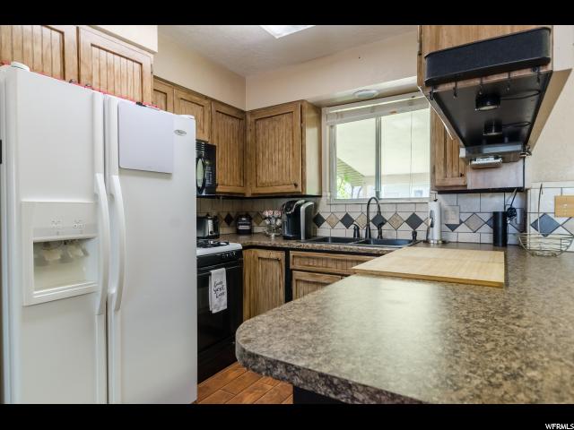 563 W 1060 N, Clinton, UT 84015 — photo 11