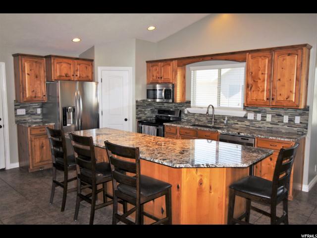 1992 N 2700 W, Clinton, UT 84015 — photo 2