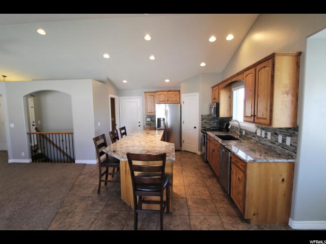 1992 N 2700 W, Clinton, UT 84015 — photo 7