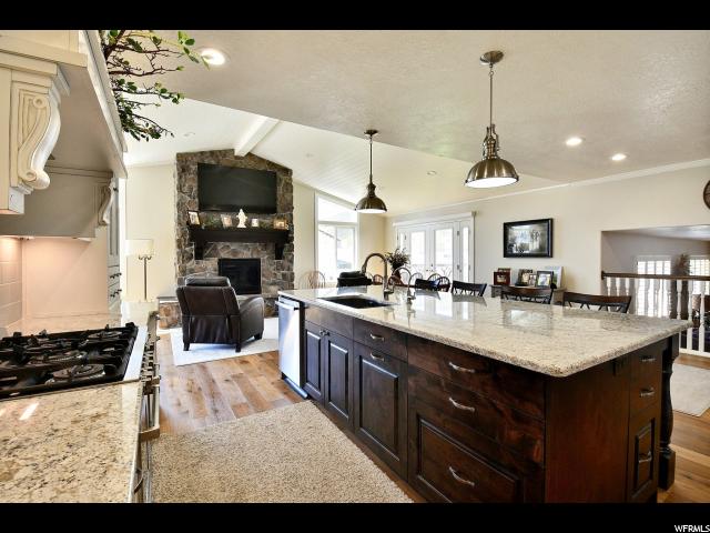 135 W Center St, Henefer, UT 84033 — photo 2