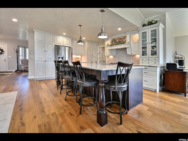 135 W Center St, Henefer, UT 84033 — photo 4
