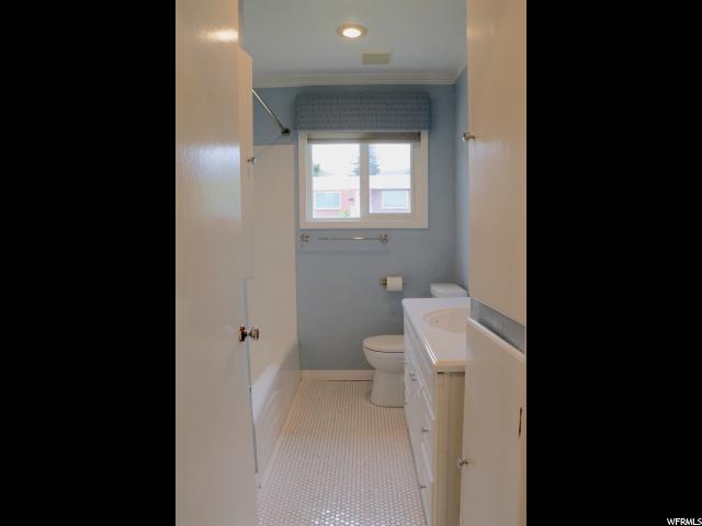 209 E 2450 S, Bountiful, UT 84010 — photo 12
