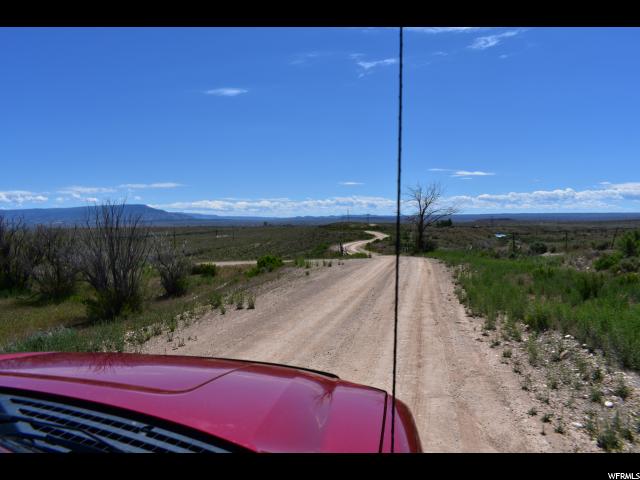 3876 E Goose Ranch Rd, Vernal, UT 84078 — photo 8