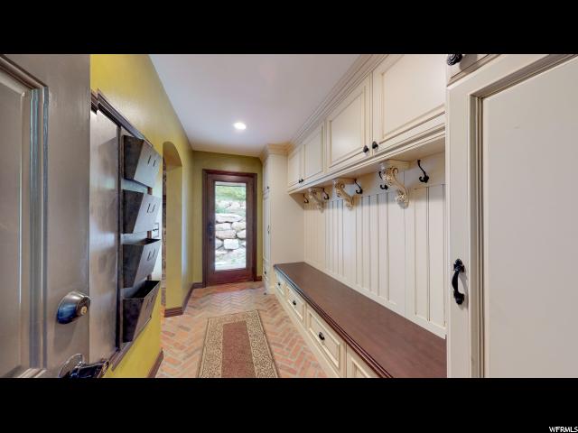 2537 S Maple Hills Dr E, Bountiful, UT 84010 — photo 12