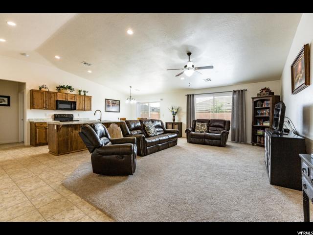 986 E 3800 S, Washington, UT 84780 — photo 2