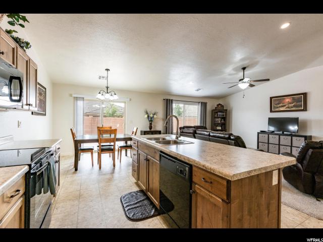 986 E 3800 S, Washington, UT 84780 — photo 10