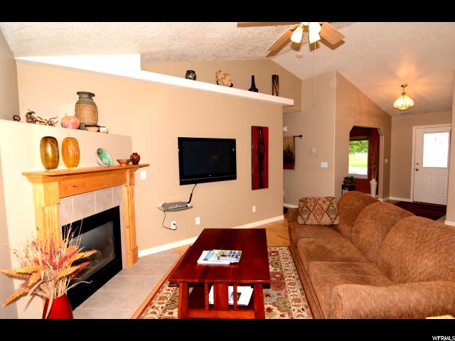 419 E 2820 N, North Logan, UT 84341 — photo 5