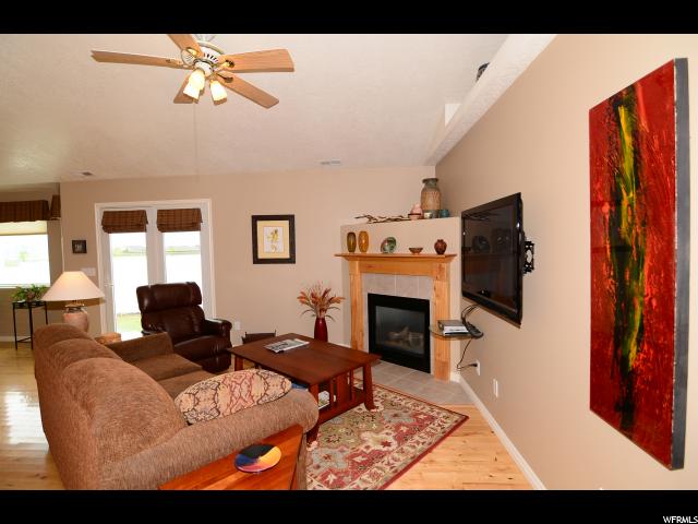 419 E 2820 N, North Logan, UT 84341 — photo 6