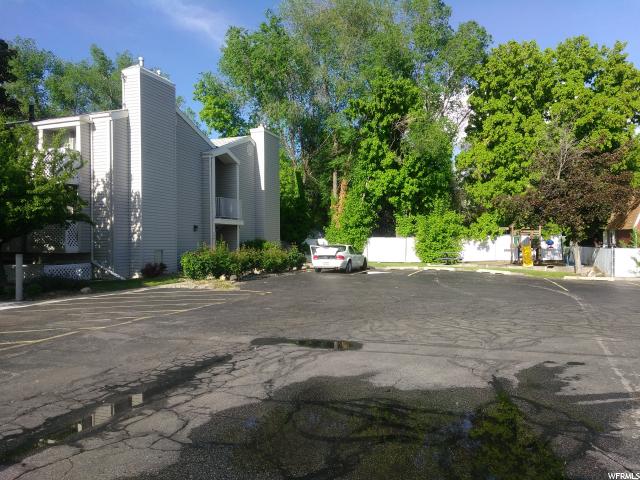 875 E Arrowhead Ln S #40, Murray, UT 84107 — photo 2