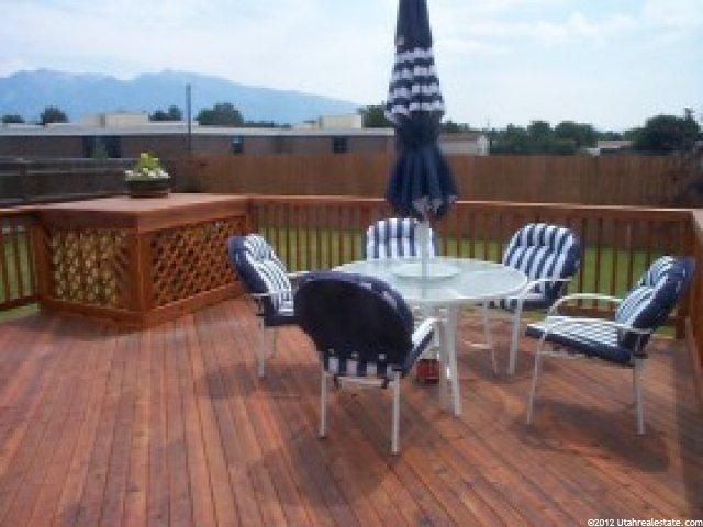 228 Ashbrook Cir, Sandy, UT 84047 — photo 2