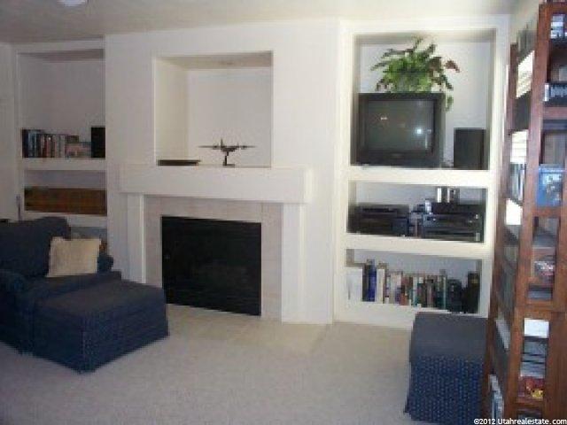 228 Ashbrook Cir, Sandy, UT 84047 — photo 3