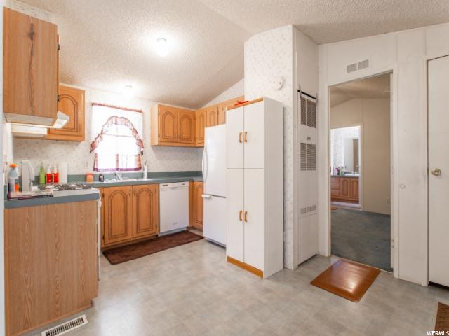 218 Engstrom Way, Layton, UT 84041 — photo 10
