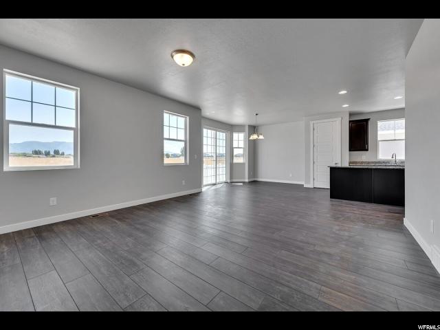 2436 N Sarus Crane Dr, Clinton, UT 84015 — photo 9