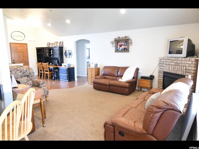 745 N 400 E, Tremonton, UT 84337 — photo 2