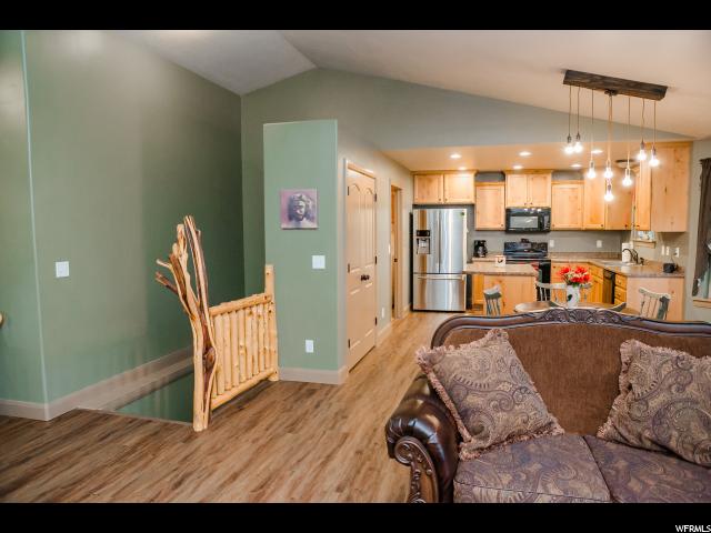 9740 W Point Lookout Dr, Bothwell, UT 84337 — photo 5