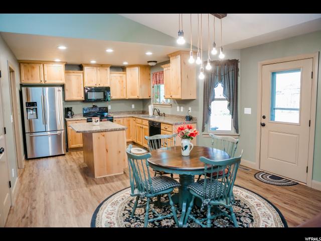 9740 W Point Lookout Dr, Bothwell, UT 84337 — photo 6