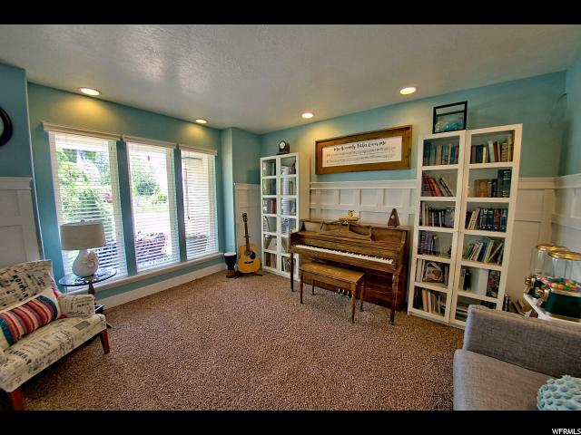 1960 N 2150 E, Layton, UT 84040 — photo 4