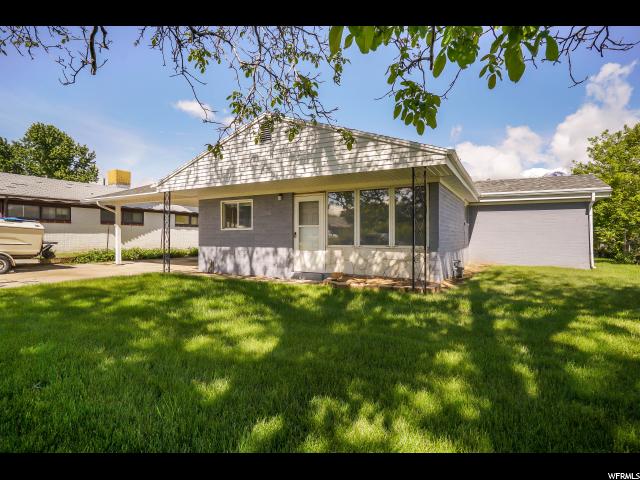 906 N Valeria Dr E, Layton, UT 84041 — photo 4