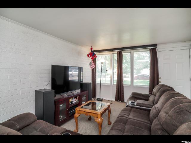 906 N Valeria Dr E, Layton, UT 84041 — photo 6