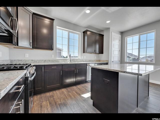 2399 N Sarus Crane Dr, Clinton, UT 84015 — photo 6