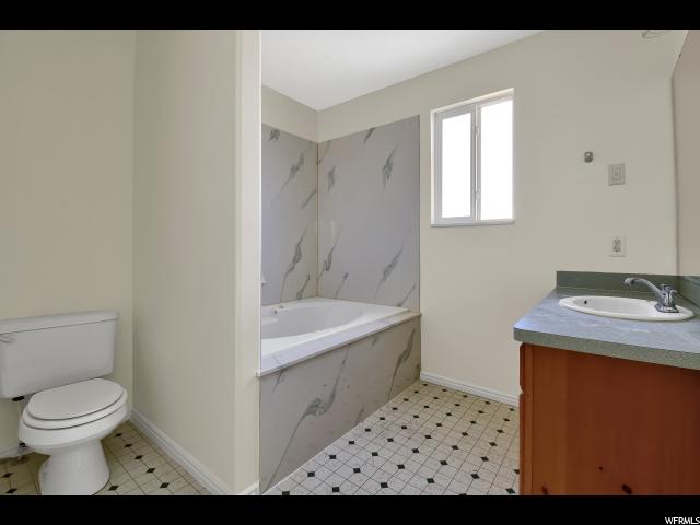 5417 S 4175 W, Roy, UT 84067 — photo 10