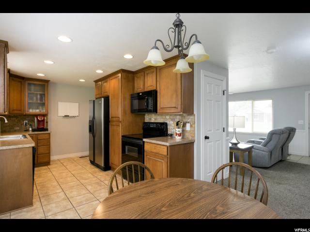 416 W 1130 N, Sunset, UT 84015 — photo 9