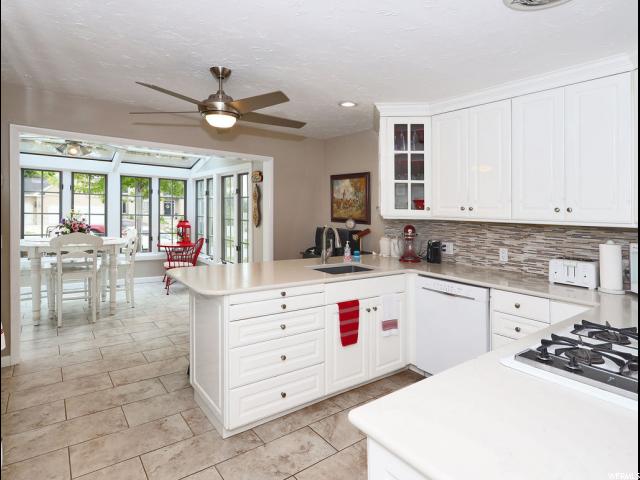 935 E Millbrook Way, Bountiful, UT 84010 — photo 9