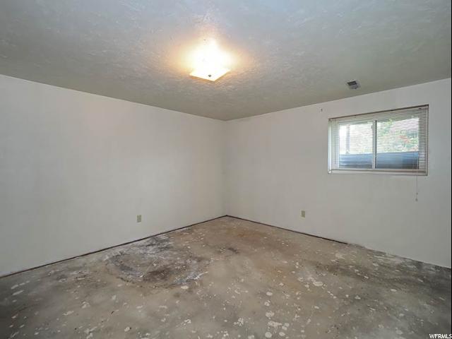 2556 E 2550 N, Layton, UT 84040 — photo 11