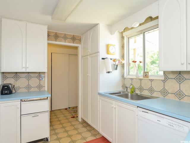 274 E 2300 S, Bountiful, UT 84010 — photo 4