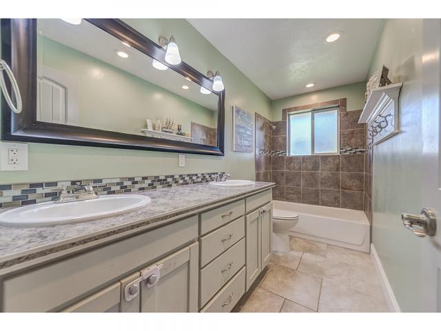 141 E 550 N, Springville, UT 84663 — photo 9