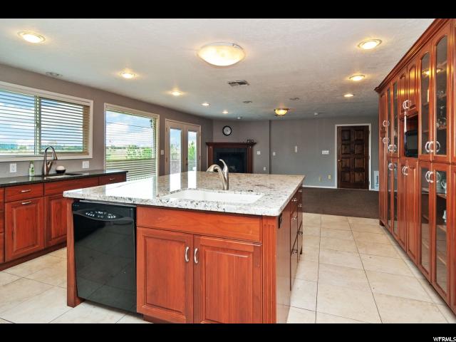 1115 Cliffside Dr, Logan, UT 84321 — photo 3