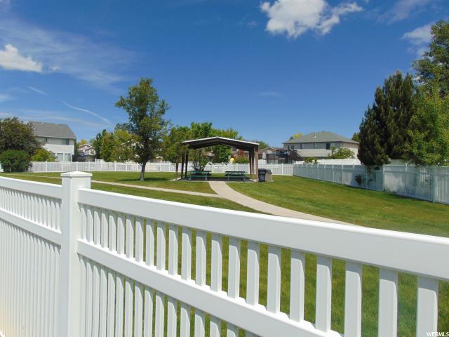 111 E 2400 St S, Clearfield, UT 84015 — photo 11