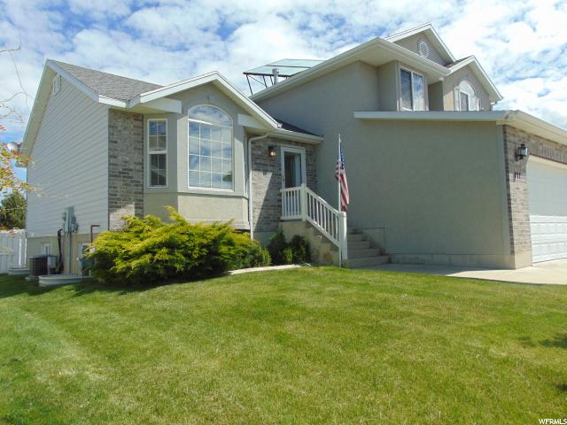 111 E 2400 St S, Clearfield, UT 84015 — photo 2