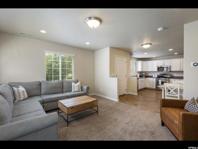 692 W Chase Ln, Centerville, UT 84014 — photo 6