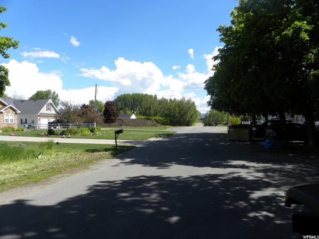 245 S 300 E, Hyrum, UT 84319 — photo 4