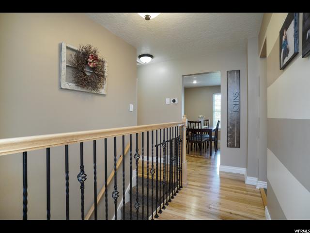 325 W Elberta Dr, Pleasant View, UT 84414 — photo 2