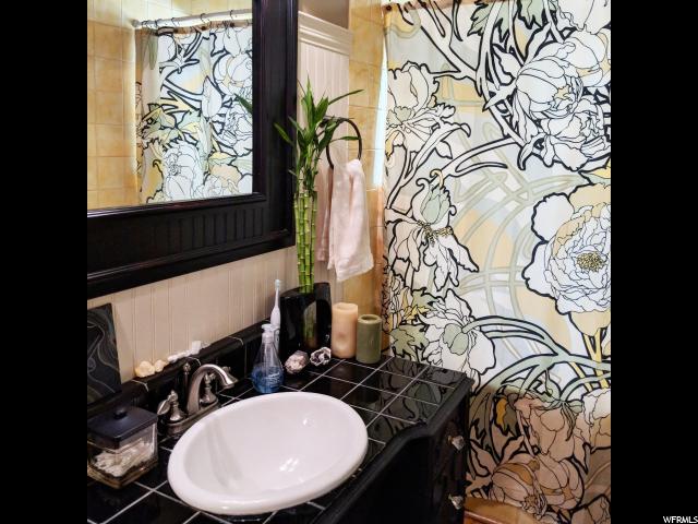 2921 S Devon Dr, Bountiful, UT 84010 — photo 12