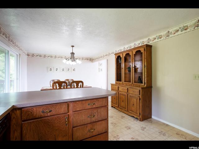 585 E Cherrywood Dr, Kaysville, UT 84037 — photo 7