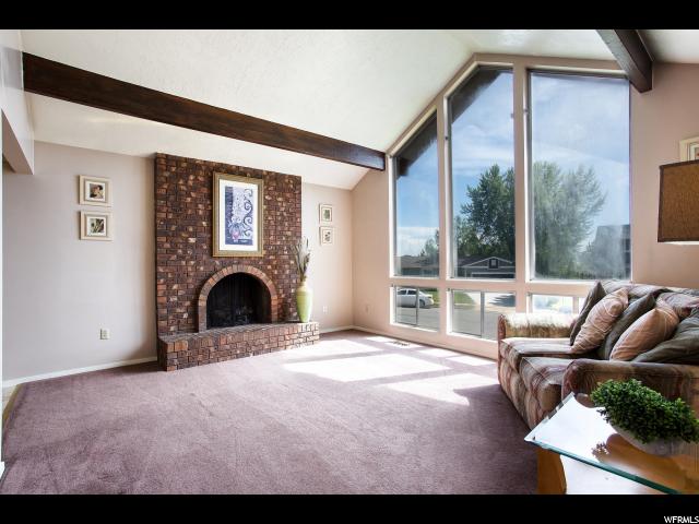 585 E Cherrywood Dr, Kaysville, UT 84037 — photo 4