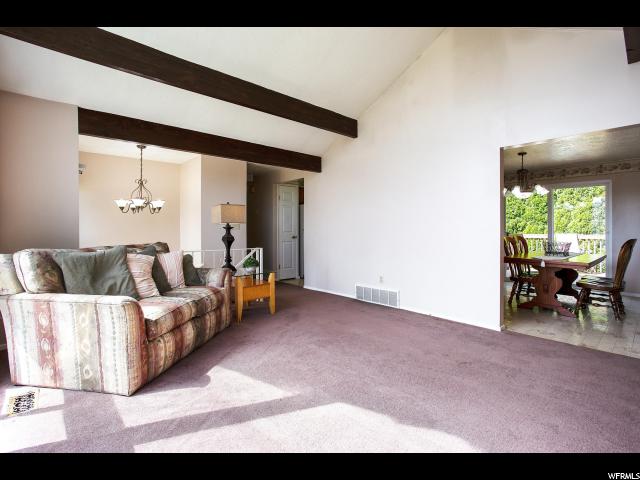585 E Cherrywood Dr, Kaysville, UT 84037 — photo 3