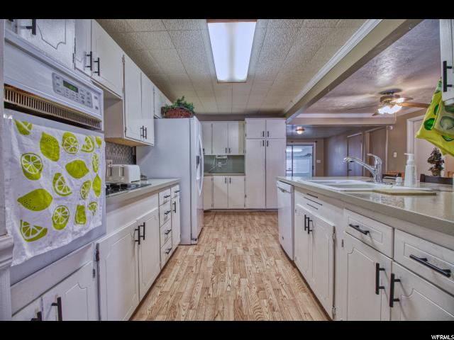5664 S 625 E, Murray, UT 84107 — photo 8