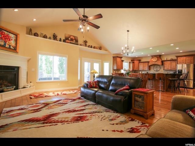 1715 E Beechwood Dr, Layton, UT 84040 — photo 12