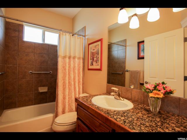 1715 E Beechwood Dr, Layton, UT 84040 — photo 9
