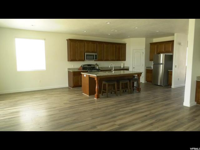 1475 W Meadowbrook Ct, Syracuse, UT 84075 — photo 4