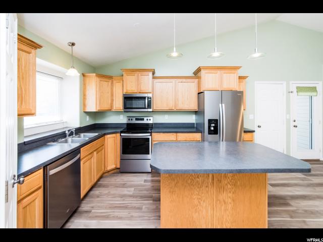 431 E Maple Cir, North Logan, UT 84341 — photo 3