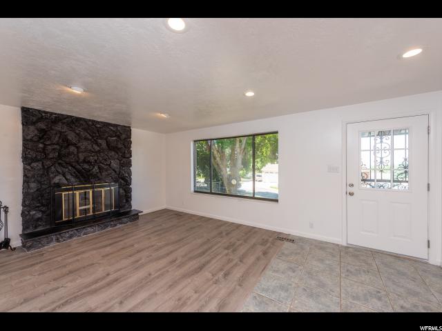 305 E Briarwood Dr N, Centerville, UT 84014 — photo 5