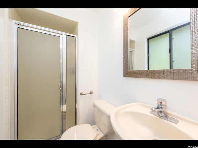305 E Briarwood Dr N, Centerville, UT 84014 — photo 12